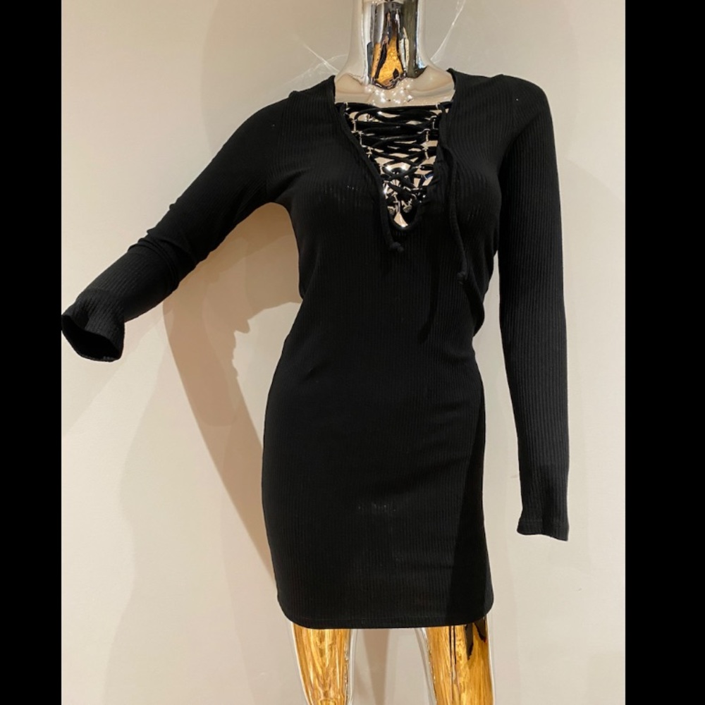 BLACK LONG SLEEVE DRESS